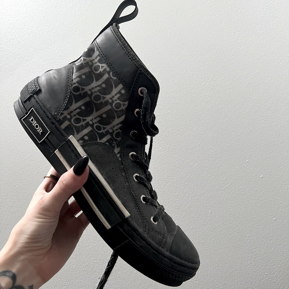Dior sneakers